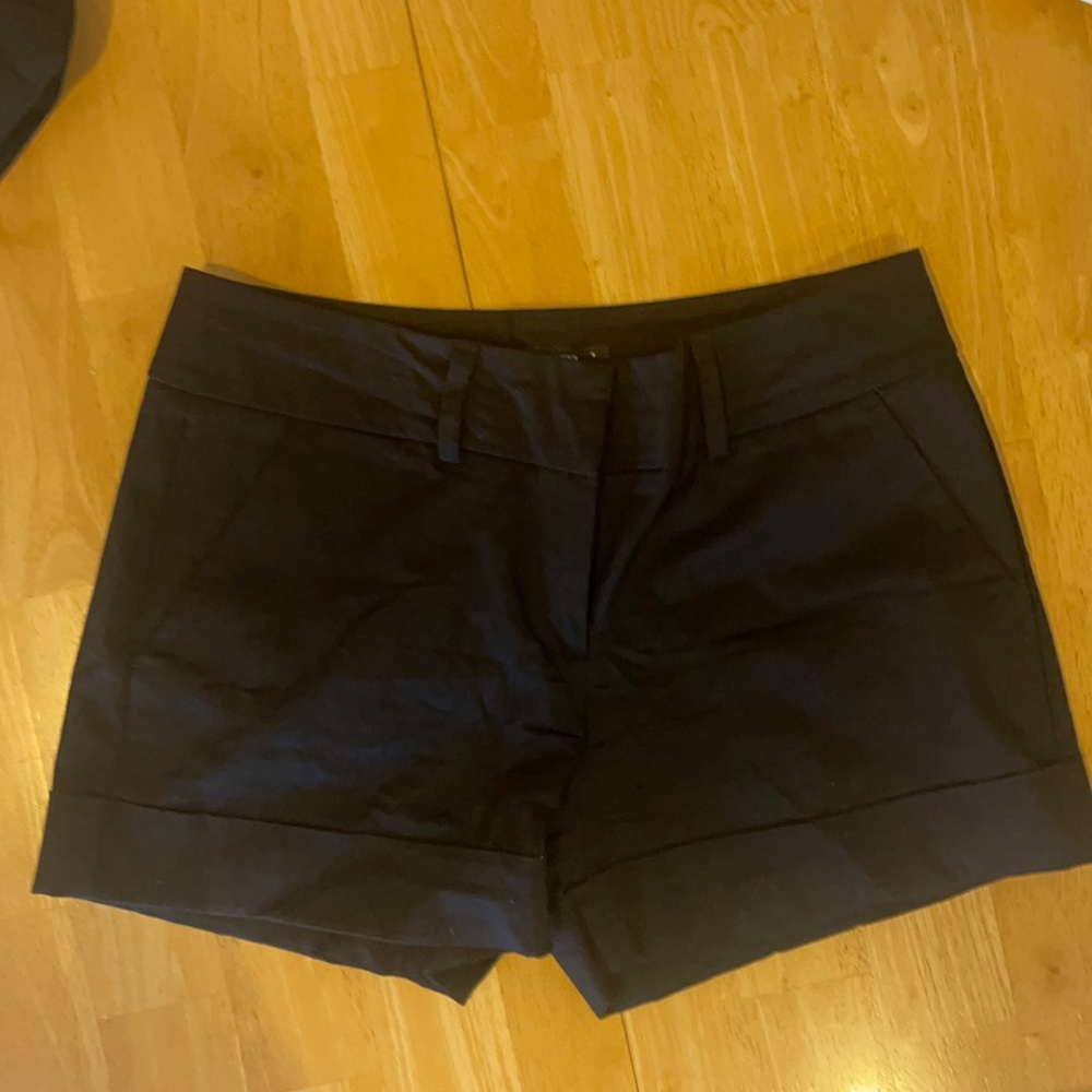 New York & Company women’s shorts, black, size 4